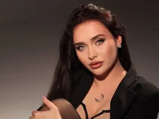 Shows LillianaMoon