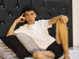Porn MaxLeons