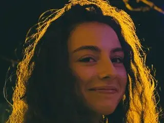 Nude NidaSheldon