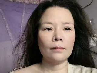 Pussy YanisLau